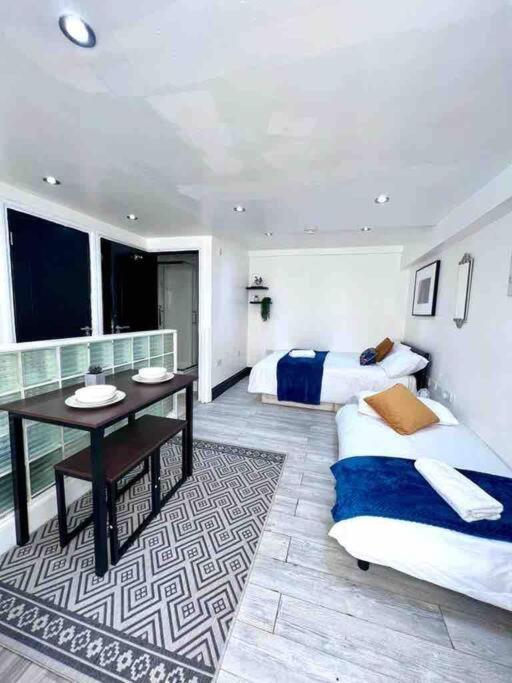 Studio Apartment In London Luaran gambar